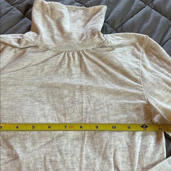 Active Basic Heather Gray Long Sleeve Top - Picture 2 of 4